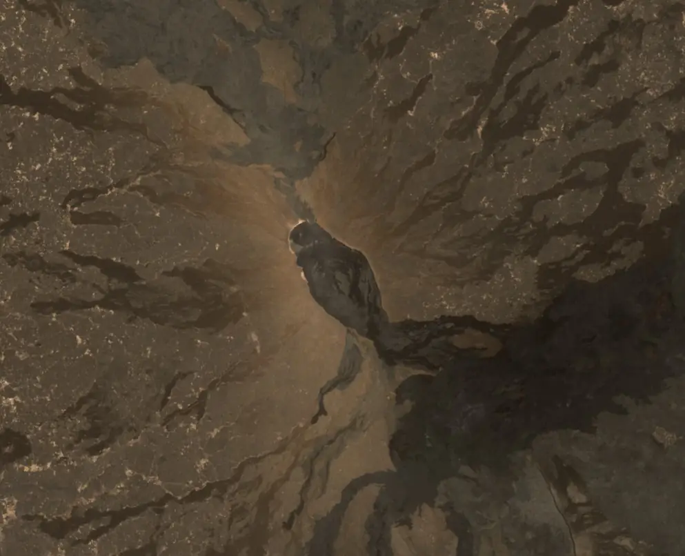 2025年7月6日哨兵2号拍摄的尔塔阿雷火山卫星图像